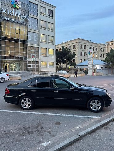 mercedes s class 220: Mercedes-Benz E 220: 2.2 l | 2004 il Sedan — 3