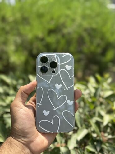 Kabrolar: Müxtəlif iPhone modelləri üçün çiçək naxışlı, şəffaf keys. Bu keys — 34