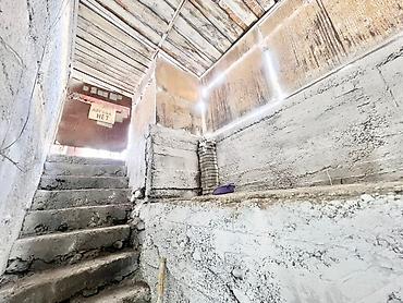 Продажа другой коммерческой недвижимости: 🔥 Срочная продажа коммерческого помещения в Бишкеке! 📍 Район Мед — 17