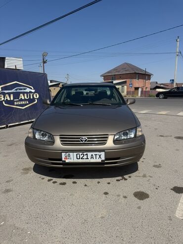 машинист башенного крана: Toyota Camry: 1999 г., 2.2 л, Автомат, Газ, Седан