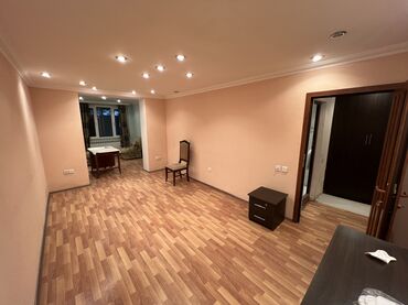 Uzunmüddətli kirayə mənzillər: Yasamal rayonunda Şarifzada küçasinda beşmartabali daş evin birinci -da lalafo.az — 7 Uzunmüddətli kirayə mənzillər: Yasamal rayonunda Şarifzada küçasinda beşmartabali daş evin birinci — 7