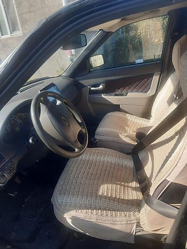 VAZ (LADA): VAZ (LADA) Priora: 1.6 l | 2008 il 333563 km Sedan — 8