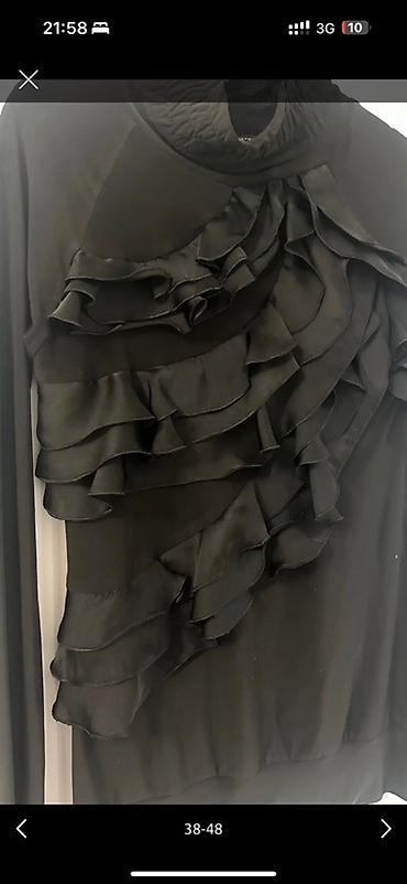 Пальто: Одежда, покупала в Дубаи/Италии, размер s/m до 44, новое и б/у.Фото и at lalafo.kg — 15 Пальто: Одежда, покупала в Дубаи/Италии, размер s/m до 44, новое и б/у.Фото и — 15