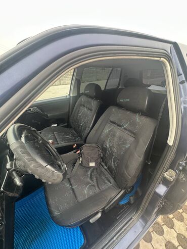 Volkswagen: Volkswagen Golf: 1993 г., 1.8 л, Механика, Бензин, Хэтчбэк — 7