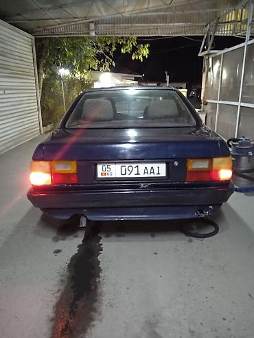 Audi 100: 1989 г., 2.3 л, Механика, Бензин, Седан