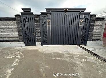 Распашные ворота: Металлические распашные ворота с калиткой (модульные панели) - — 18