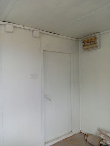 Konteynerlər: SATILIR: KONTEYNER METAL KARKAZLI 12x3/3 OTAQLI, 4 TEREFİ DAŞ YUNU İLƏ — 6