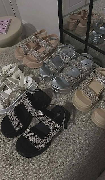 nike 95 cena: Ženske platforme sandale sa kristalnim sjajem - Model — 1