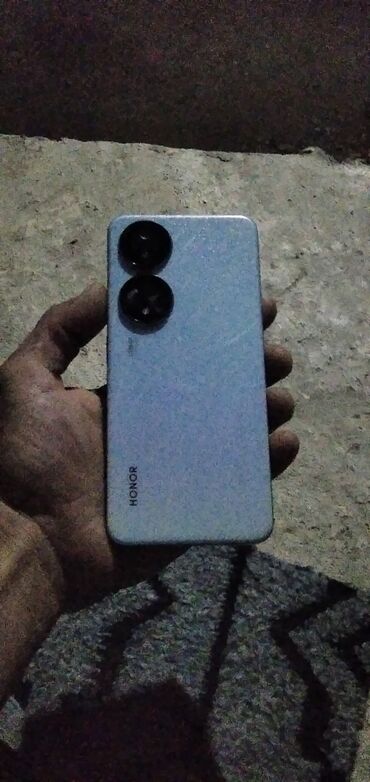 телефон для пожилых людей fly: Honor X7b, 8 GB, rəng - Ağ, Barmaq izi