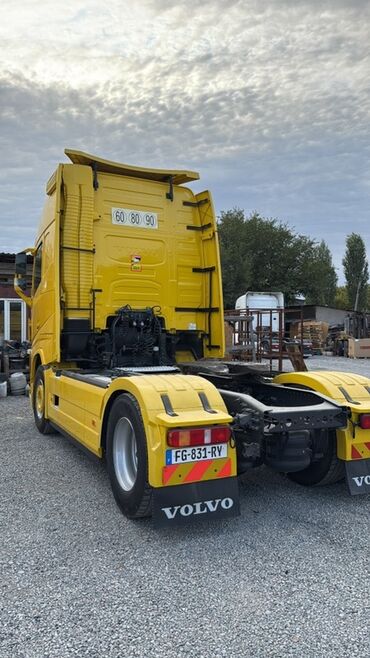 мерс атего грузовой: Тягач, Volvo, 2019 г.