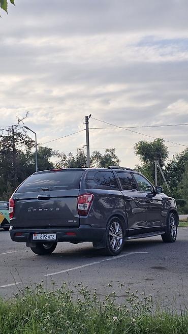 Продажа авто: Ssangyong Korando Turismo: 2019 г., 2.2 л, Автомат, Дизель, Минивэн — 3