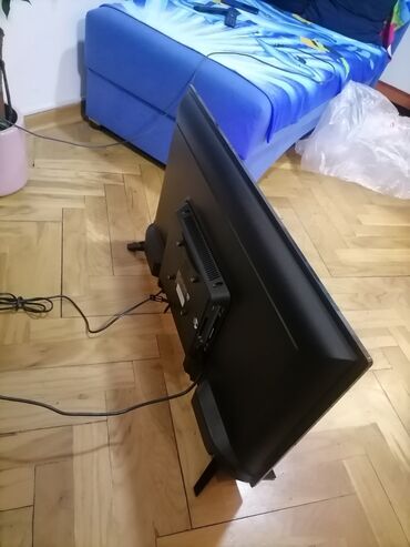 Televizori: TV led tanki 32 inca ili 82 dijagonala ekrana sa daljinskim ispravan — 3