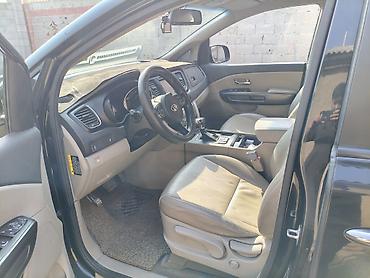 karnival: Kia Carnival: 2017 г., 2.2 л, Автомат, Дизель, Минивэн — 5