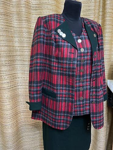 Костюмы с юбкой: Женский комплект в альпийском/традиционном стиле. Состав набора: - — 5