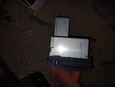 усилитель звука мерседес: Штатная мультимедийная система BMW с дисплеем и блоком управления. -