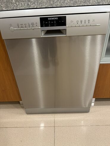 Мясорубки: Посудомойка Siemens, Полногабаритная (60 см), Встраиваемая