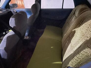 Nissan: Nissan Sunny: 1991 г., 1.4 л, Механика, Бензин, Седан — 5