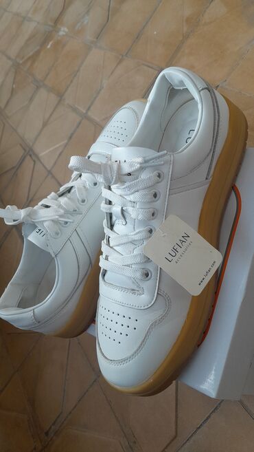 Krasofkalar və idman ayaqqabıları: LUFİAN TƏMİZ 100% HƏQİQİ DƏRİ SNEAKERS Kişi üçün İstehsalçı ölkə -da lalafo.az — 3 Krasofkalar və idman ayaqqabıları: LUFİAN TƏMİZ 100% HƏQİQİ DƏRİ SNEAKERS Kişi üçün İstehsalçı ölkə — 3
