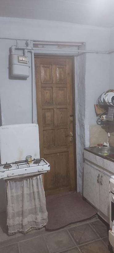 şeki: 9 mkr da 1 otaq kirayə tek xanıma verilir.balaca otaqdi.sekildeki — 4