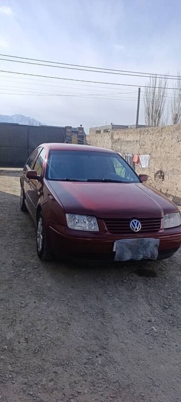 Volkswagen: Volkswagen Bora: 2003 г., 1.6 л, Автомат, Бензин, Седан