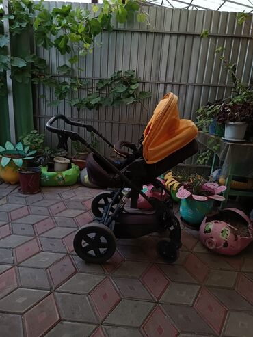 коляски детские фото: Коляска, цвет - Оранжевый, Б/у