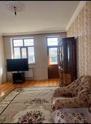 Uzunmüddətli kirayə evlər: 90 kv. m, 4 otaqlı, Kombi, Qaz, İşıq — 1