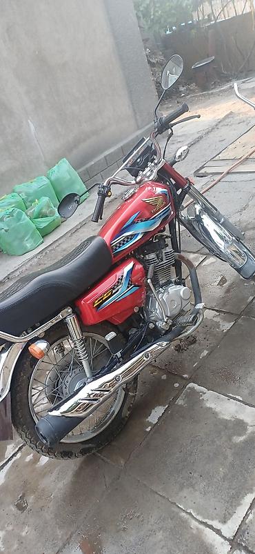 mitsubishi evo: Мотоцикл Honda CG125 (классический дорожный) - Двигатель: 4‑тактный — 2