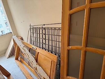 samdanlar: Təmiz şam taxtası 4 ədəd işlənmiş otaq qapısı satılır 3 ədədi sola 1 — 5