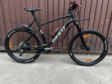 большая ваза для пальмы: Горный велосипед, Giant, Рама L (172 - 185 см), Алюминий, Б/у