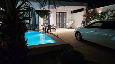 Həyət evləri və villaların satışı: Şüvəlan qəs. 3 otaqlı, 100 kv. m, Yeni təmirli — 24