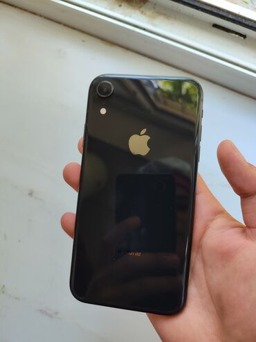Apple iPhone: IPhone Xr, Б/у, 64 ГБ, Черный, Защитное стекло, 83 %