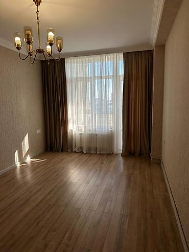 azinko: 3 otaqlı, Yeni tikili, m. Elmlər Akademiyası, 85 kv. m — 10
