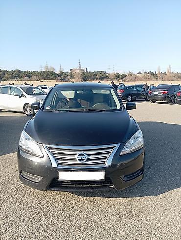 Nissan: Nissan Sentra SV sedan - Korpus: qara rəng, 4 qapılı sedan, xrom ön — 7