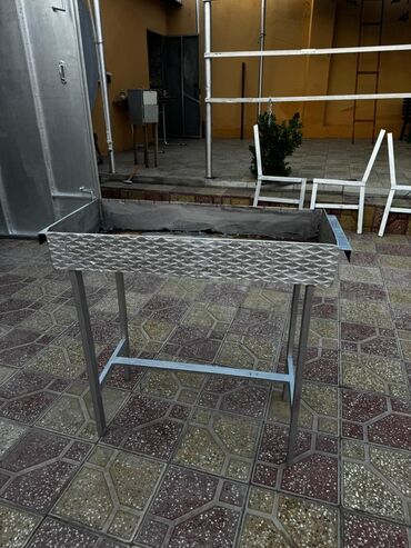 Другие товары для дома и сада: Metal konstruksiyalı manqal. Təhlükəsiz istifadə üçün metal ayaqları