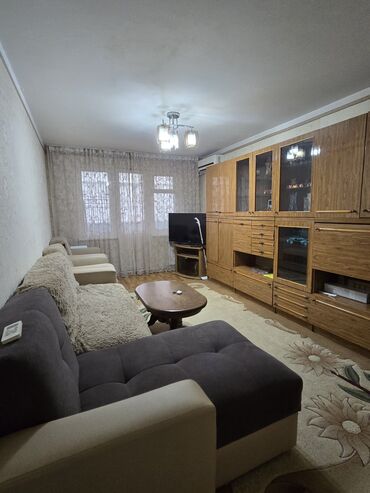 2 комнатные квартиры в бишкеке продажа: 2 комнаты, 45 м², 104 серия, 2 этаж, Косметический ремонт