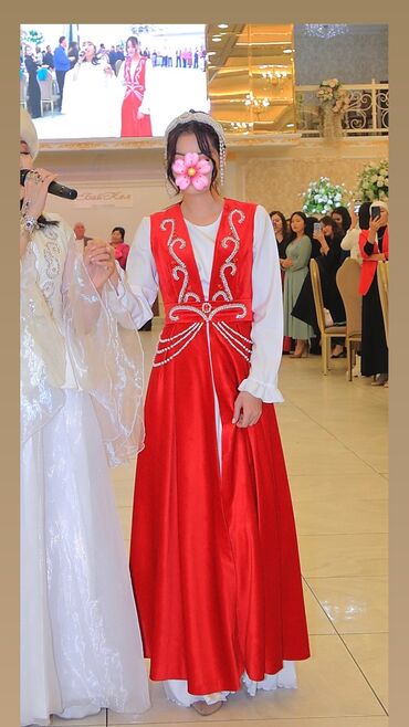 кыргызские национальные платья на кыз узатуу: Кече көйнөгү