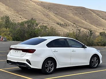 byd d1: Kia Cerato: 2022 г., 1.6 л, Автомат, Бензин, Седан — 2