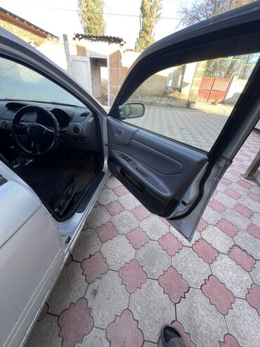 Nissan: Nissan Avenir: 2000 г., 0.2 л, Типтроник, Бензин, Универсал — 9