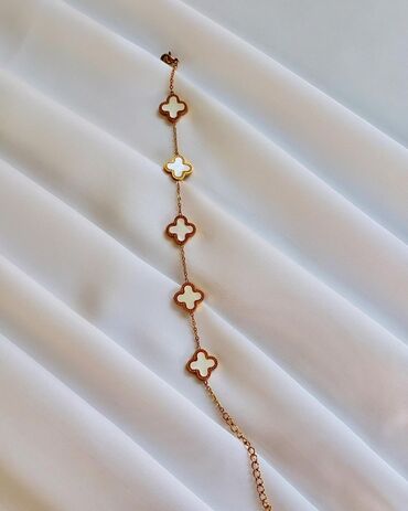 Bilərziklər: Zərif qadın bəzək dəsti və bilərziklər - Qızılı zəncirli, oval — 2