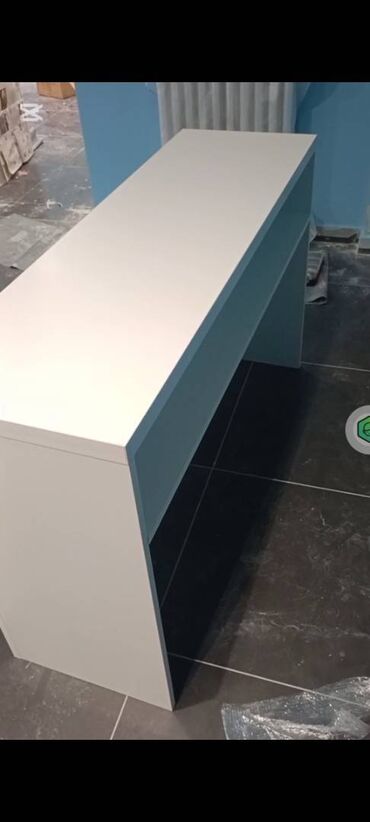 Stolovi: -Pult se izradjuje se od Univera u beloj boji debljina ploce je — 10