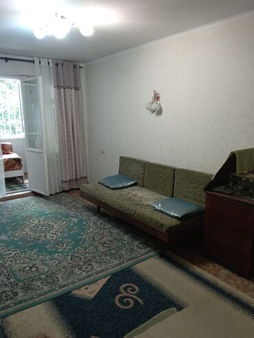 сдается дом на долгий срок: 1 комната, 32 м², 104 серия, 1 этаж
