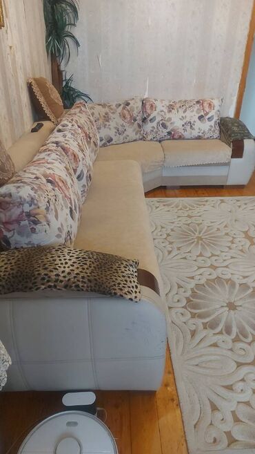 Divanlar: Künc divan, İşlənmiş, Açılan, Çatdırılma yoxdur -da lalafo.az — 16 Divanlar: Künc divan, İşlənmiş, Açılan, Çatdırılma yoxdur — 16