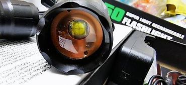 tri devojcice u igri: Lovačke lampe ZOOM sa taktickim prekidačem P50 Najbolja P50 — 10