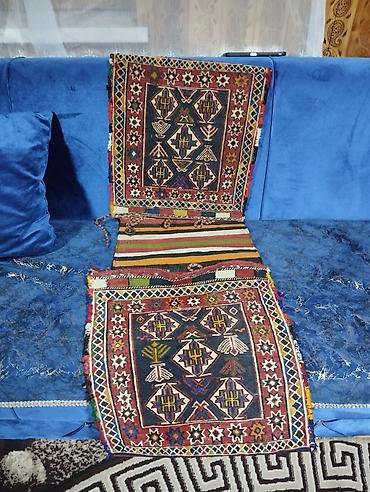 turkiye_tekstil instagram: Məhsul: İki bölməli əldə tikilmə kilim/“xurcun” (çanta tipli — 2