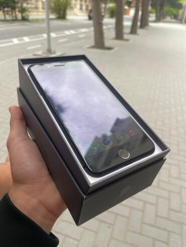 iphone 8 plus qiymeti irshad telecom: IPhone 8 Plus, 64 GB, Barmaq izi, Face ID