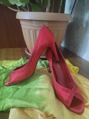 женское туфли: Туфли 40, цвет - Красный