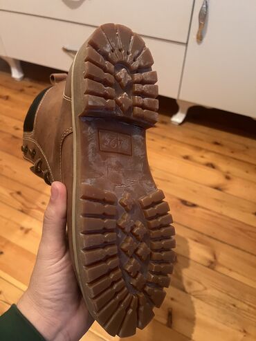Botinkalar: Tebi deri 42 razmer bot batinka 41 de geyne biler menim ayagim 41do — 11