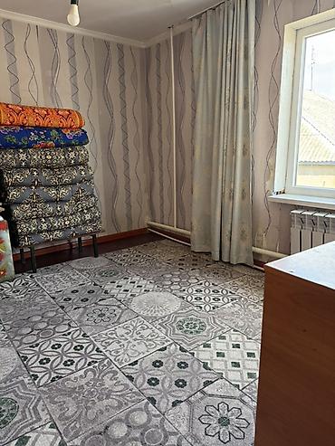 Продажа коттеджей и домов: Продается дом в центре г. Каракол, в «золотом квадрате», по ул — 9