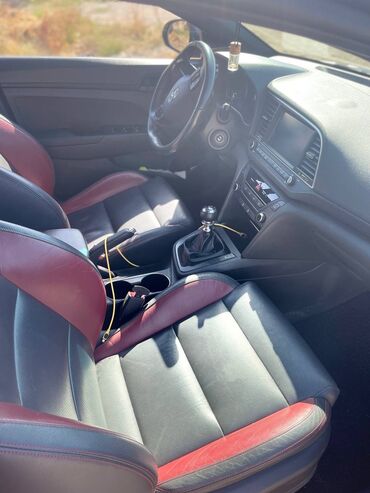 елентра хундай: Hyundai Avante: 2018 г., 1.6 л, Механика, Бензин, Седан