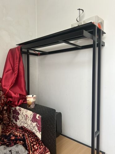 Dolablar: Yeni, Paltar rəfi, Düz